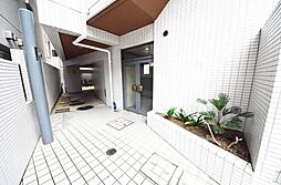 9 / 19