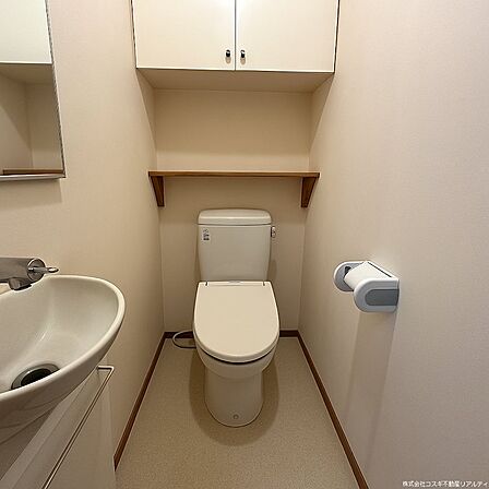 ウォシュレットトイレ◎嬉しい手洗い場付きです!※AI画像生成によるイメージです。現況優先とします。