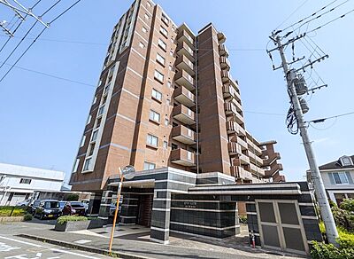外観:7階建のマンションです! 外観:7階建のマンションです!