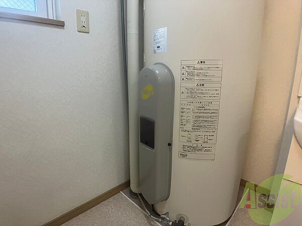 画像21:電気温水器です。オール電化でお得で安心ですね。