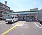 周辺：ファミリーマート西院清水町店まで204m 西小路高辻を西方面へ、右京郵便局の近くにございます。駐車場広めです。