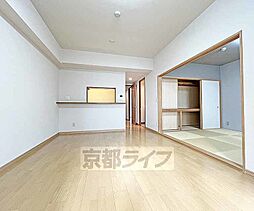 コスモ二条城東 504 5階3LDKのリビング/ダイニング