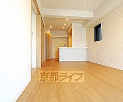 京都市営烏丸線 五条駅 徒歩5分の賃貸マンション 7階1LDKのリビング/ダイニング