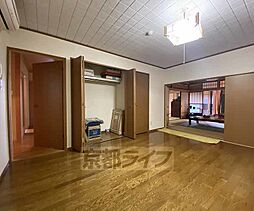 ガーデンヒル鳴滝 1階4SLDKのリビング/ダイニング