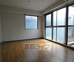 マホガニーコート 305 3階1Kのリビング/ダイニング