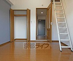 パープルクラウドI 305 3階1Kのリビング/ダイニング