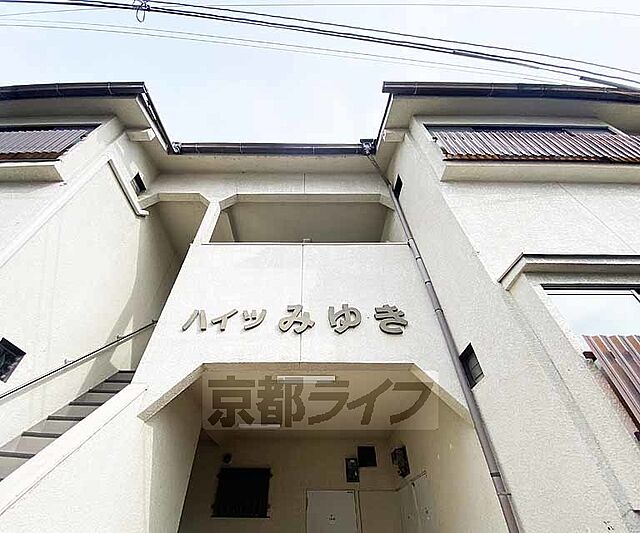 6 / 22