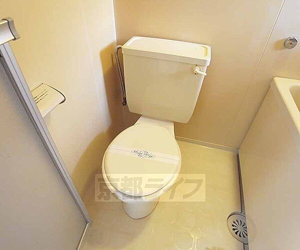 画像7:清潔感のあるトイレですね。