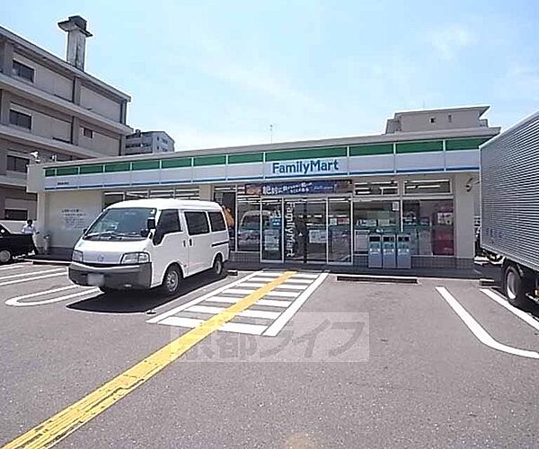 画像27:ファミリーマート西院清水町店まで83m 西小路高辻を西方面へ、右京郵便局の近くにございます。駐車場広めです。