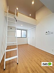 ガレージハウス市小路 32 1階ワンルームのリビング/ダイニング