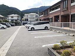 4 / 5