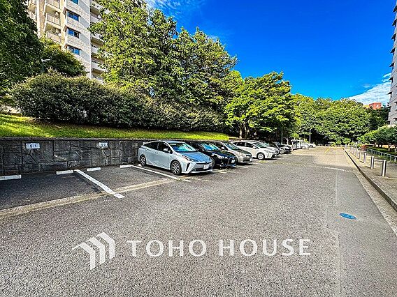 敷地内に駐車ス...