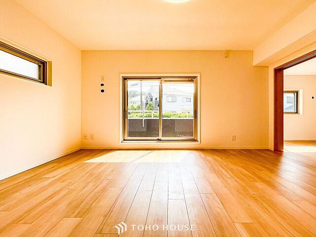 リビング/ダイニング サニーウェル三渓園西館 2階/-