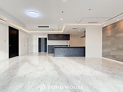 M.M.TOWERS FORESIS　R棟