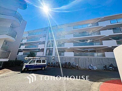 外観:流行に左右されず、将来にわたって価値が継続する「上質」な佇まい。 外観:流行に左右されず、将来にわたって価値が継続する「上質」な佇まい。