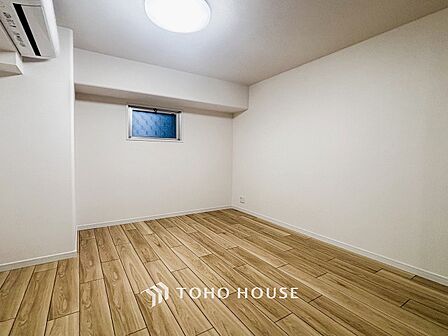1日の疲れを癒し、心地よく寛げるようゆったりとした広さを確保しています。