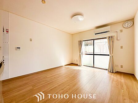落ち着いた雰囲気に包まれた伸びやかな空間で、ゆったりと家族団らんの時間を過ごせます。