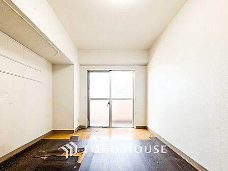 一日の疲れをいやしてくれる主寝室。自分時間を快適に過ごすプライベートルーム。