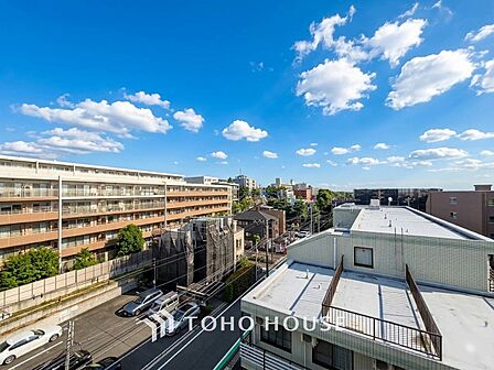吹きぬける風を感じながら爽やかで風通しの良い暮らし。
