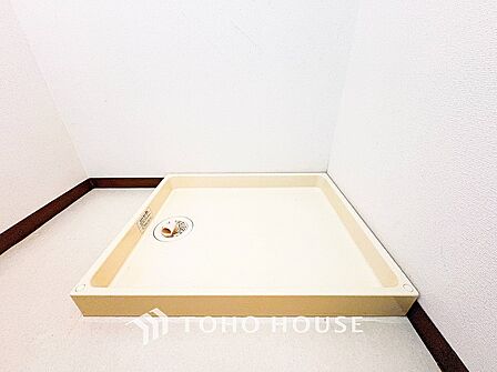 洗濯機を配置しても十分なスペースを確保しております。
