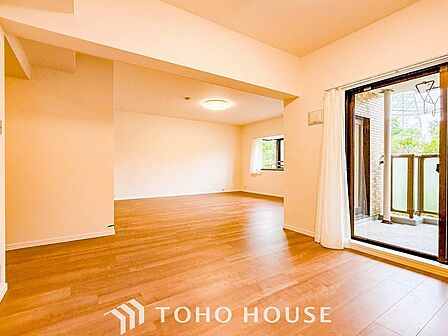 ここにはみんなが集い、食事と楽しい会話が始まるスペース。