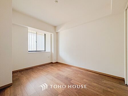 家族一人ひとりの大切なプライベート空間。感性で個性的に飾って頂けるようシンプルに仕上げてあります。