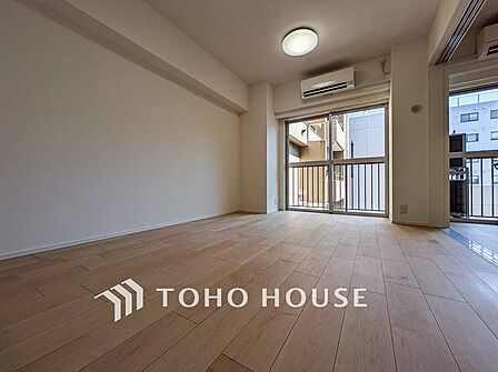 落ち着いた雰囲気に包まれた伸びやかな空間で、ゆったりと家族団らんの時間を過ごせます。