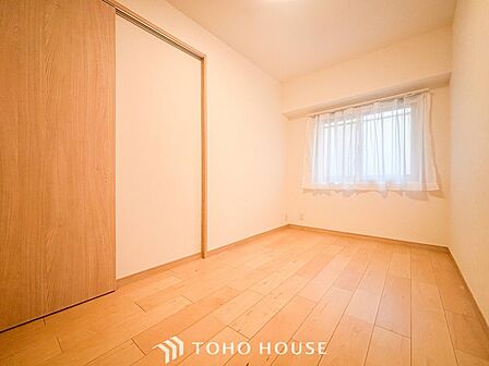 1日の疲れを癒し、心地よく寛げるようゆったりとした広さを確保しています。