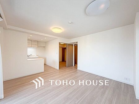 ここにはみんなが集い、食事と楽しい会話が始まるスペース。