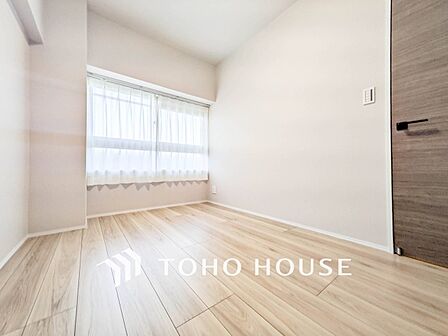 家族一人ひとりの大切なプライベート空間。感性で個性的に飾って頂けるようシンプルに仕上げてあります。