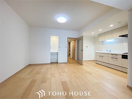 空気感という居心地の良いBGMは、暮らしのステージを彩り、心のやすらぎと満足感を与えてくれます。