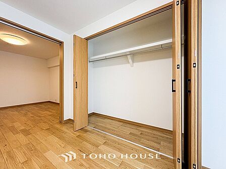 空間を余すところなく有効利用した収納は生活空間をより上質なものにしてくれるでしょう。