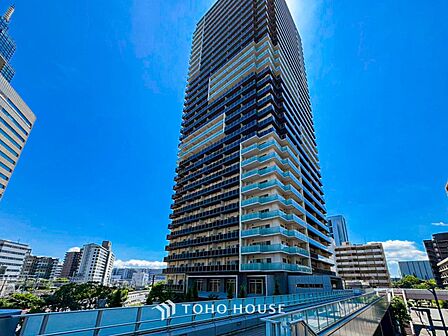 時代の流れに惑わされないシックなカラートーンで街並みに溶け込む外観。