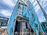 玄関：帰宅されるご家族や訪れる方を優しく迎え、安らぎに満ちた生活空間を予感させてくれます。 