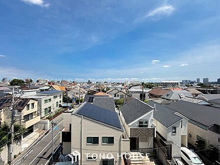 開放的で気持ちの良い眺望と青い空を満喫できます。