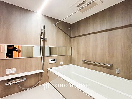 快適な使い心地とゆとりある空間が1日の疲れを解きほぐすバスルーム。