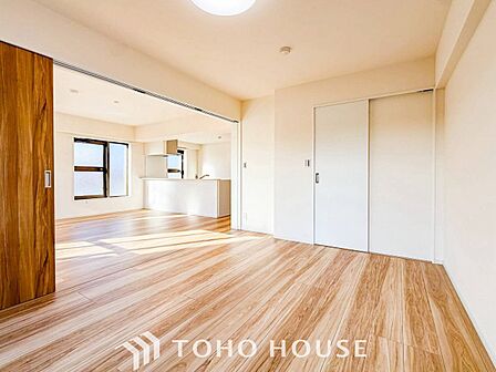通風・採光にも優れ、心地よい光と風があふれています。