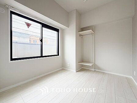 一日の疲れをいやしてくれる主寝室。自分時間を快適に過ごすプライベートルーム。