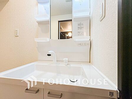 洗面台・洗面所ご家族の1日が始まり、1日の終わりを締めくくる洗面空間。