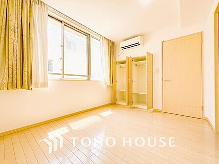 家族一人ひとりの大切なプライベート空間。感性で個性的に飾って頂けるようシンプルに仕上げてあります。