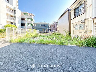外観：閑静な住宅街の一角、ひと時のくつろぎが生まれ、ゆっくりと愛着が育まれていきます。