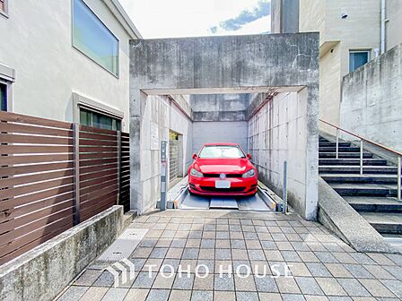 敷地内に駐車スペースがあると、日々の暮らしのをスムーズに運ぶ事が出来ます。
