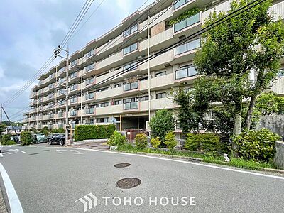外観:流行に左右されず、将来にわたって価値が継続する「上質」な佇まい。 外観:流行に左右されず、将来にわたって価値が継続する「上質」な佇まい。