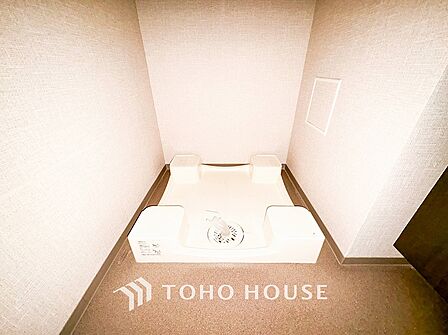 洗濯機を配置しても十分なスペースを確保しております。