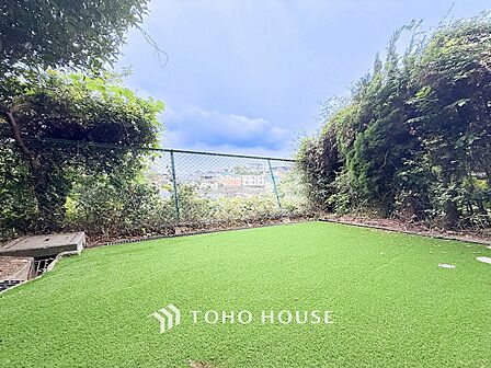 毎日の暮らしの中に癒しを与えてくれるお庭スペース。ガーデニングや家庭菜園などが楽しめます。