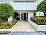 玄関：住む人や訪れる人やさしくエスコートする玄関アプローチ。