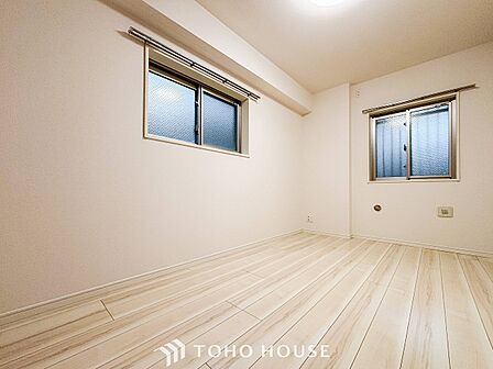 1日の疲れを癒し、心地よく寛げるようゆったりとした広さを確保しています。