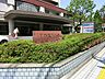 周辺：救命救急センターを有する災害医療拠点病院で、学校法人日本医科大学が運営しています。