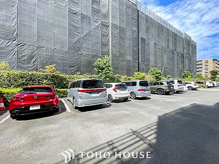 時代の流れに惑わされないシックなカラートーンで街並みに溶け込む外観。