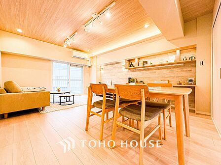 空気感という居心地の良いBGMは、暮らしのステージを彩り、心のやすらぎと満足感を与えてくれます。
